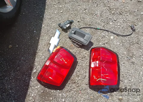 2016 Chevrolet Silverado 1500 1Lt из США, поврежденный, VIN 3GCUKREC6GG314521